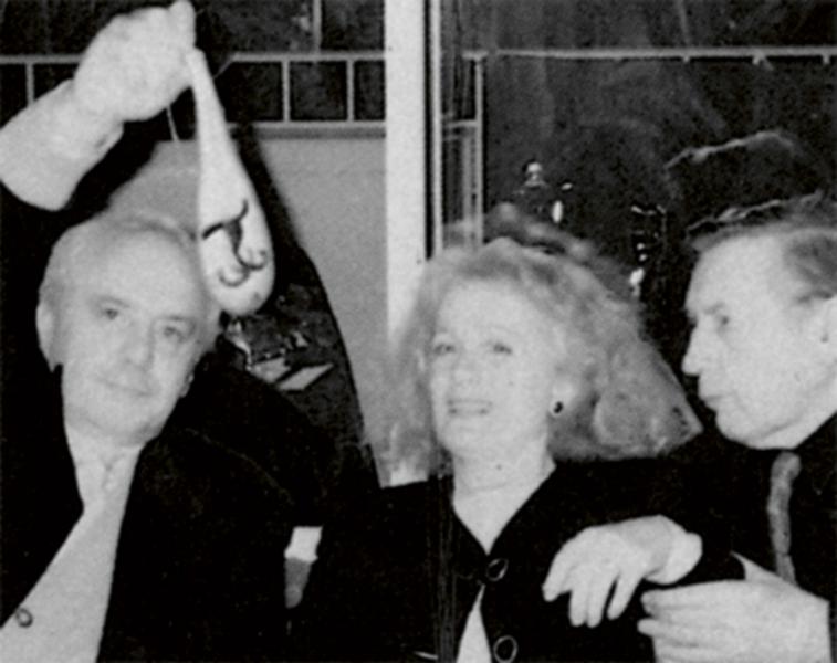 Avec Renata et Franco Rossi, Paris, 1994