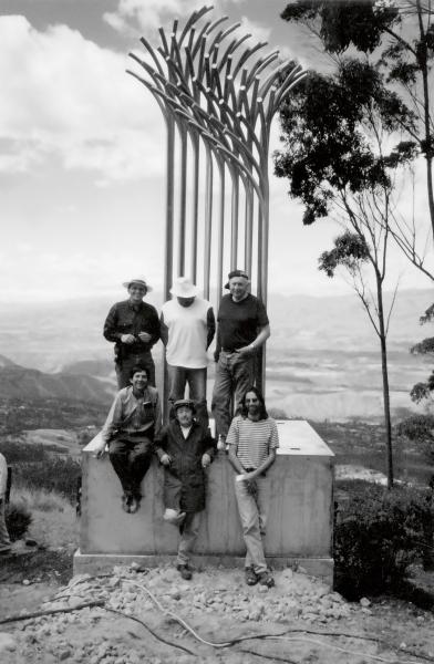 Avec l’équipe de la sculpture, 1998, Quito